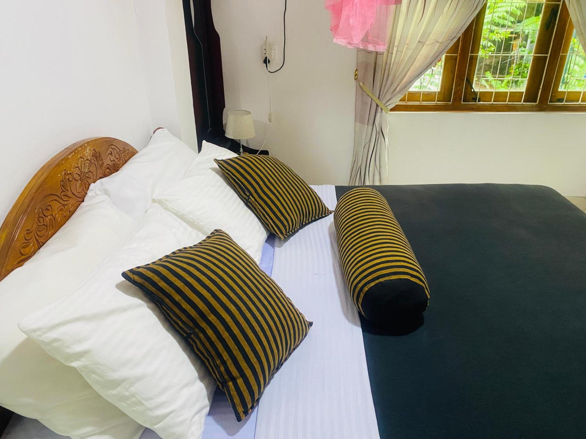 Blossom Inn Ella Ngoại thất bức ảnh